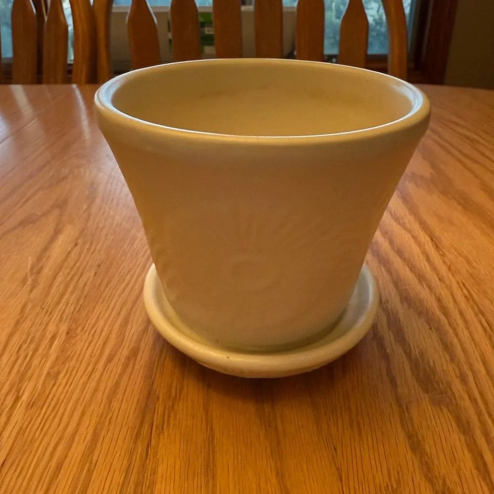 Vintage Cream Ceramic Planter Pot with Saucer Bottom